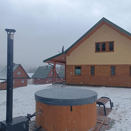 Caloroczne Domki Zacisze Hnatowego Berda W Wetlinie ベトリナ エクステリア 写真