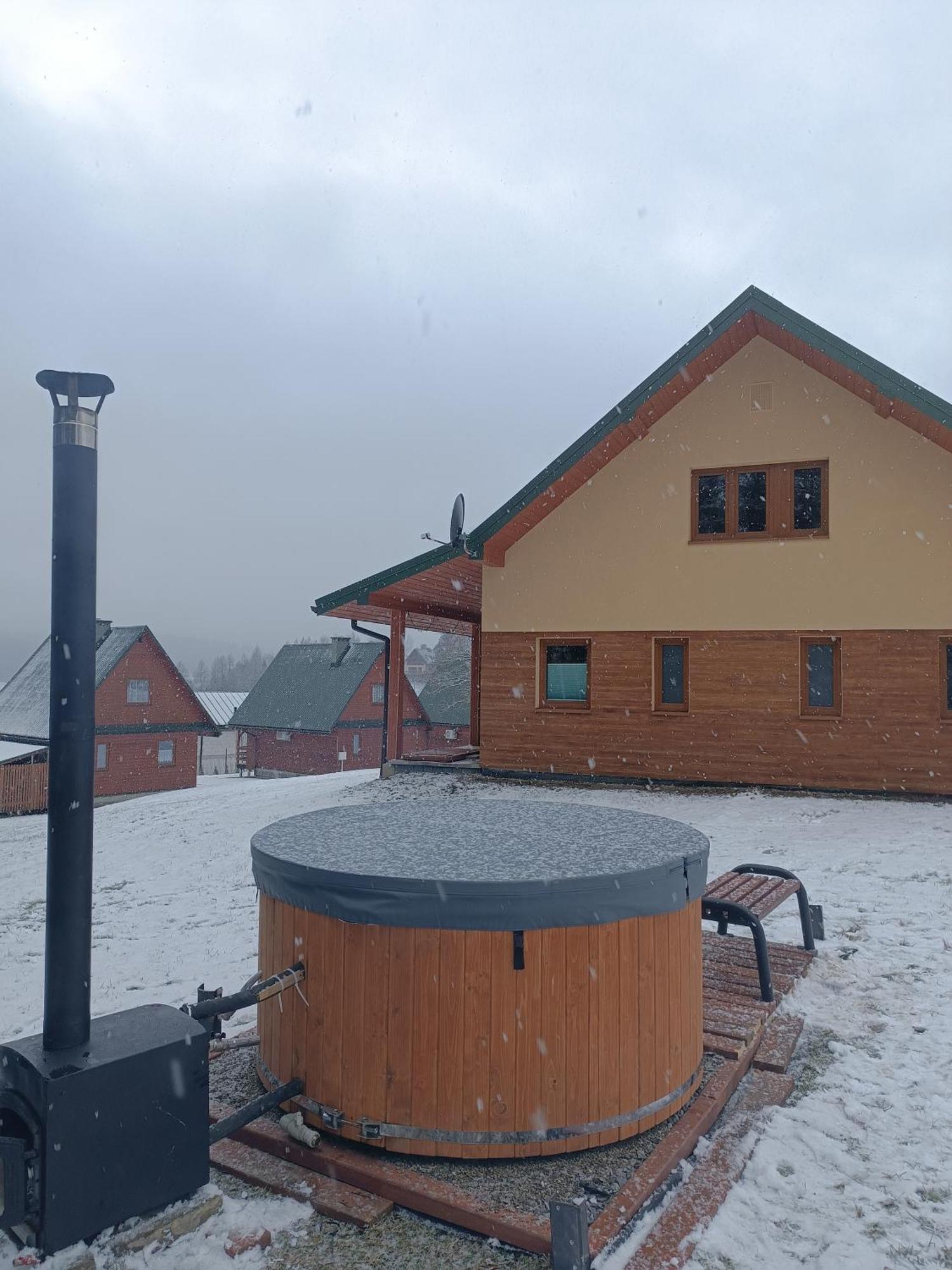 Caloroczne Domki Zacisze Hnatowego Berda W Wetlinie ベトリナ エクステリア 写真
